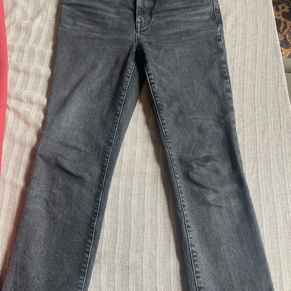 Madewell High Rise Slim Demi-Boot Jean in Hayward Wash EUC Size 27 - Picture 4 of 9